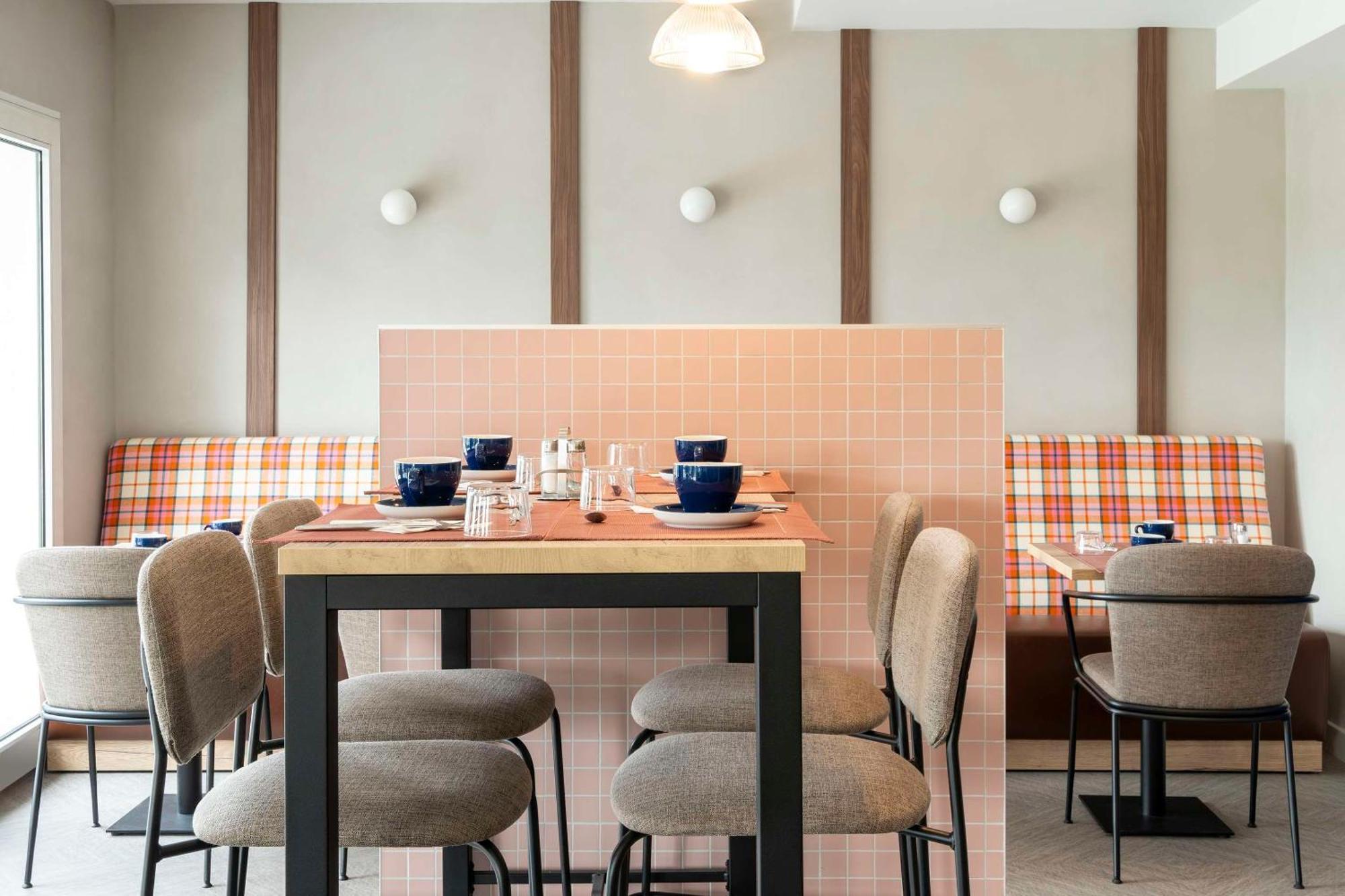 Best Western Kobalt Annecy Nord - Epagny Епані Мец-Тессі Екстер'єр фото